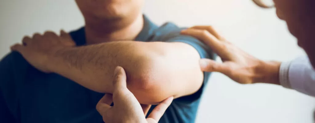 Experiencing-Shoulder-Pain